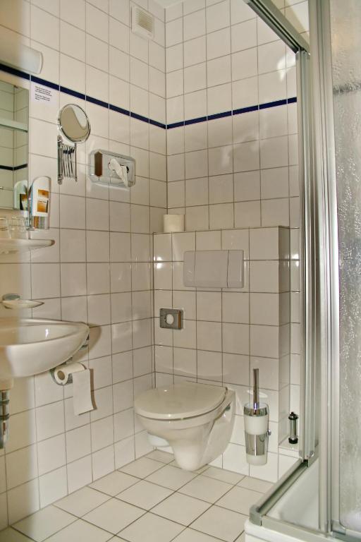 Hotel Restaurant Moselblick Wintrich Zimmer foto